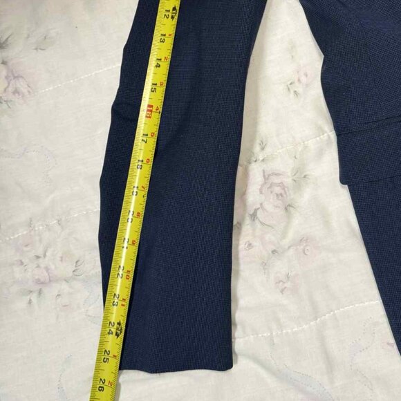 Calvin Klein Navy Blue Wool Two-Piece Suit - 36R & 30x30 - Picture 7 of 12